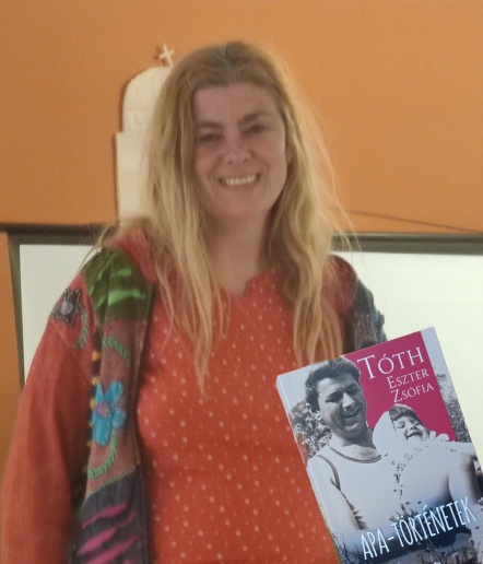 Tóth Eszter Zsófia könyvbemutató